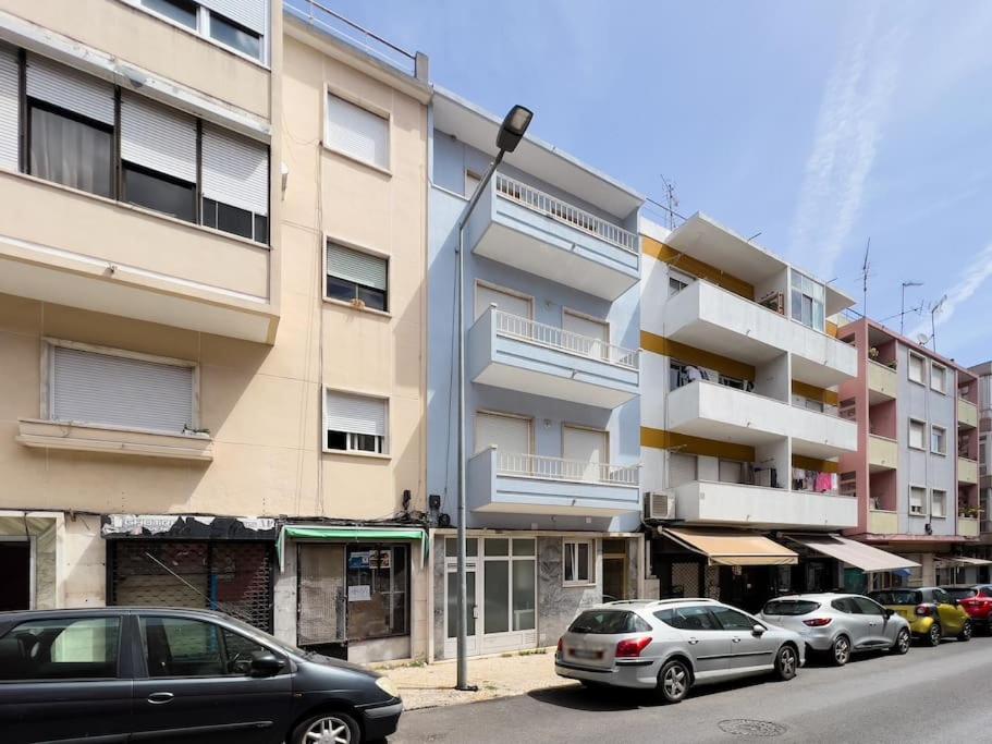 Апартаменти Olaias Lisbon 2 Bed Near Metro 2 Екстер'єр фото