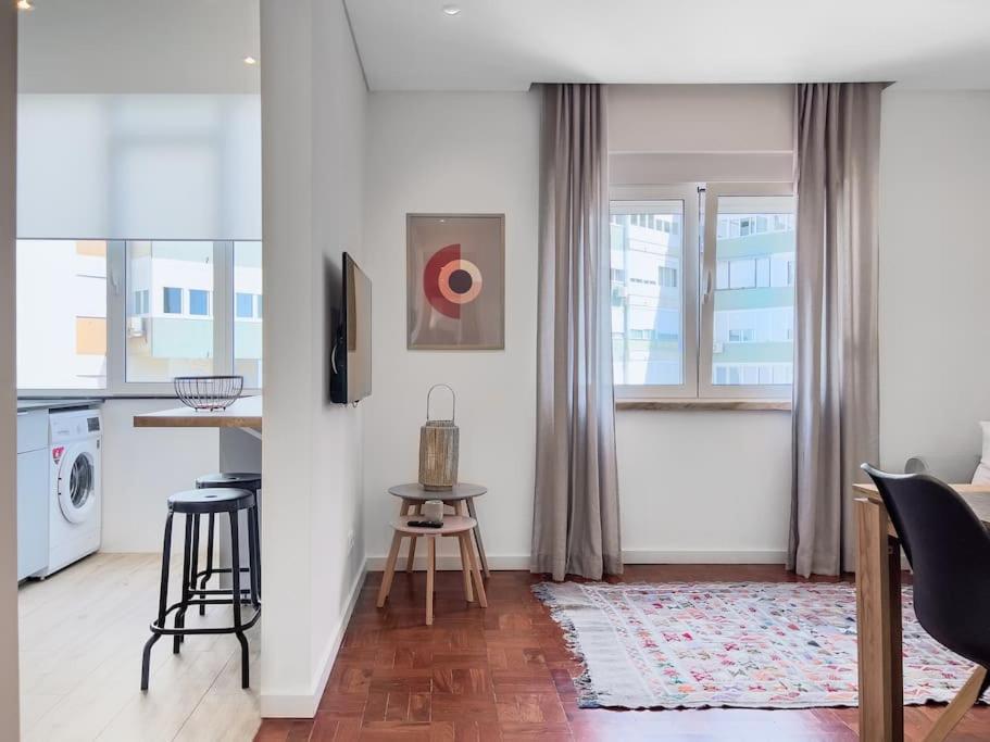 Апартаменти Olaias Lisbon 2 Bed Near Metro 2 Екстер'єр фото